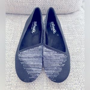 Soft walk Black and White comfy shoes flat slip on size 7 1/2 W